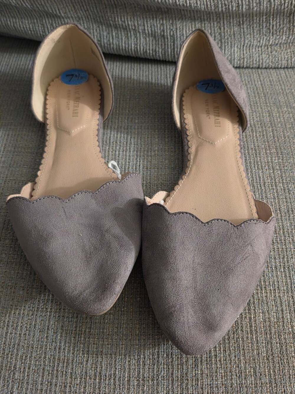 Isaac Mizrahi Flats Size 7.5 Gray Suede Scalloped D'Orsay